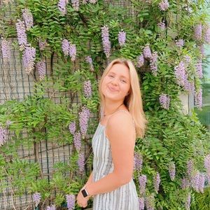 Meet your Posher, Lauren